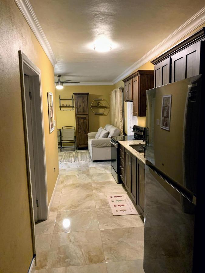 Bella Vista Villa Кингстън Екстериор снимка
