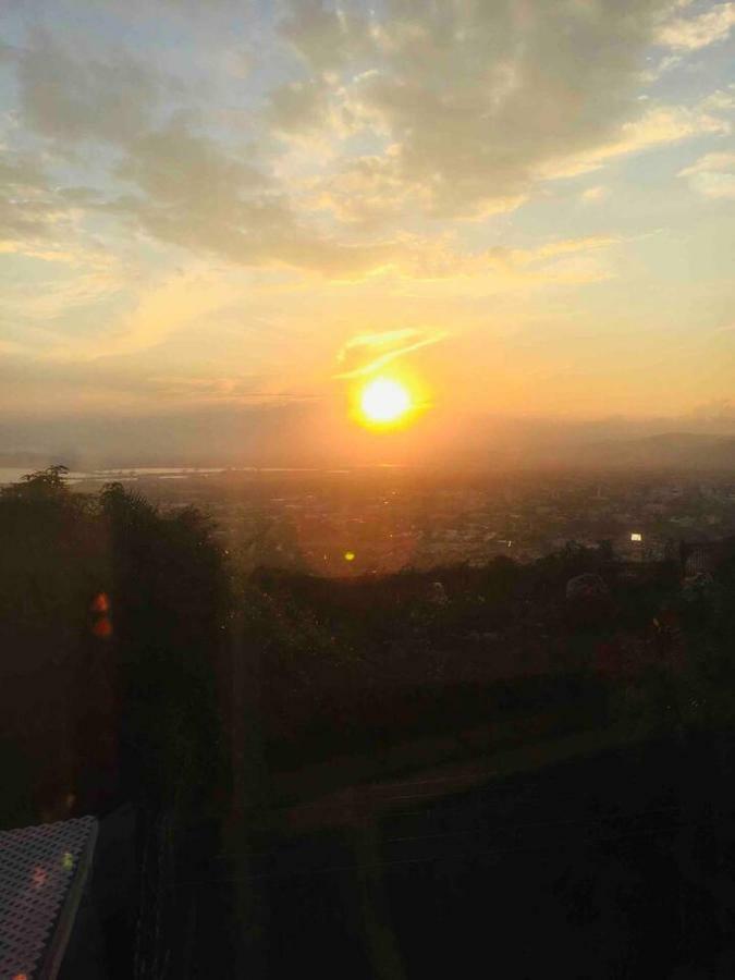 Bella Vista Villa Кингстън Екстериор снимка