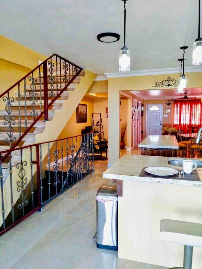 Bella Vista Villa Кингстън Екстериор снимка