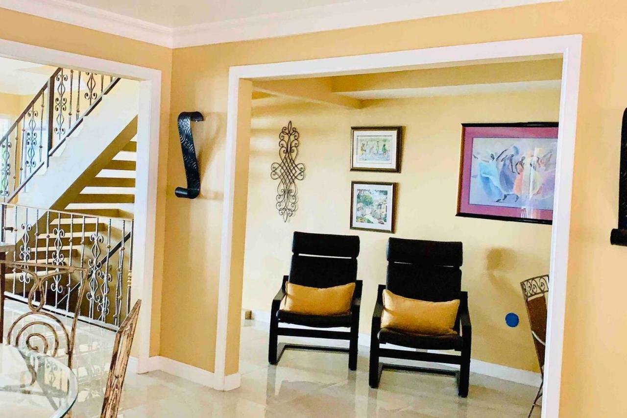 Bella Vista Villa Кингстън Екстериор снимка