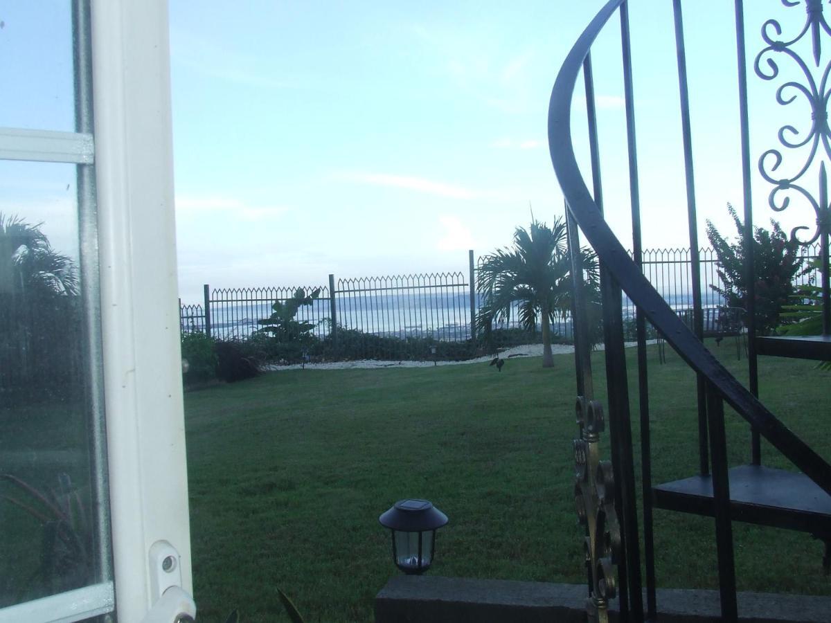 Bella Vista Villa Кингстън Екстериор снимка